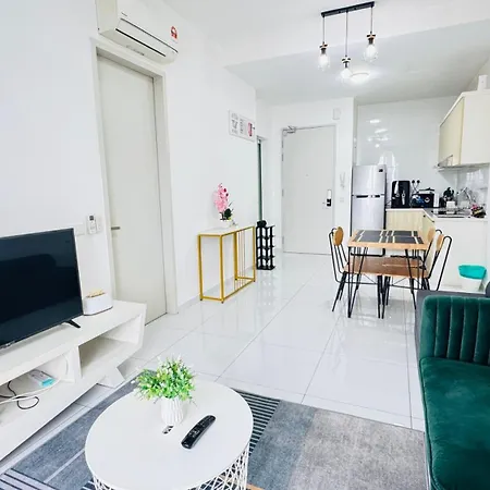 Sky Trees Bukit Indah Aeon 2Bed 5Pax Netflix Disney Johor Bahru Exterior photo
